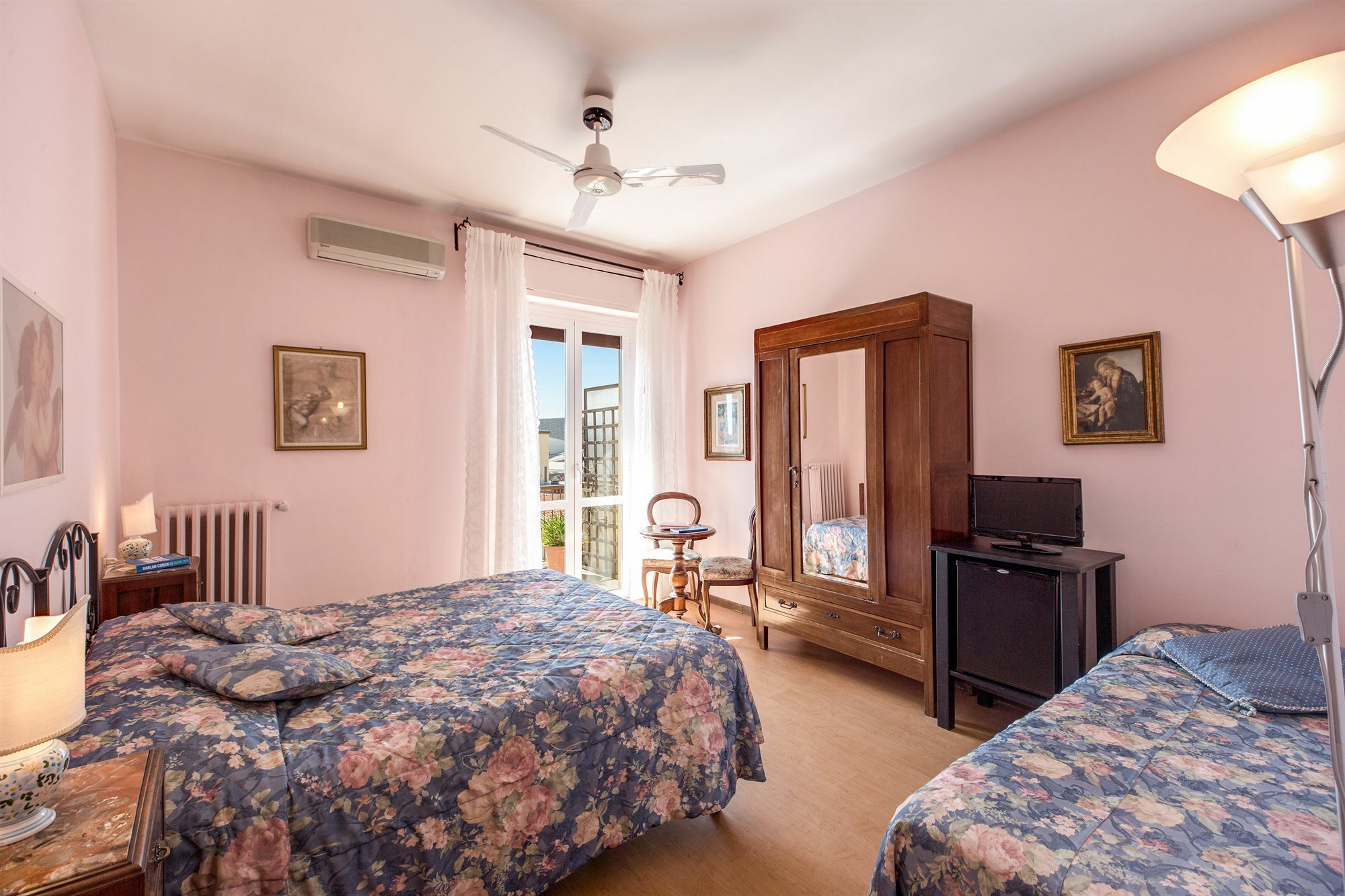 Residenza Giulia Hotel Florenţa Exterior foto